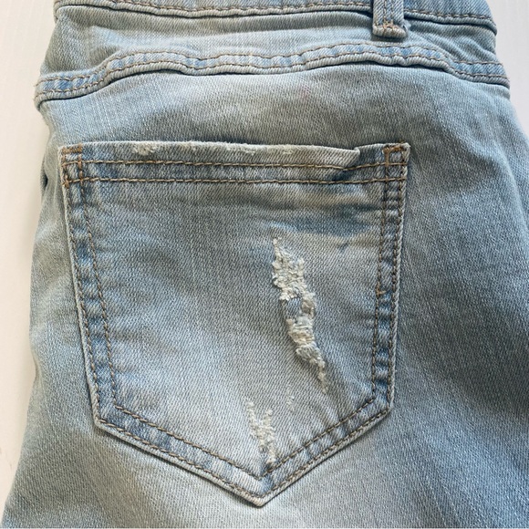 Forever 21 Distressed Lightwash Stretch Skinny Jeans 28 - Picture 4 of 10